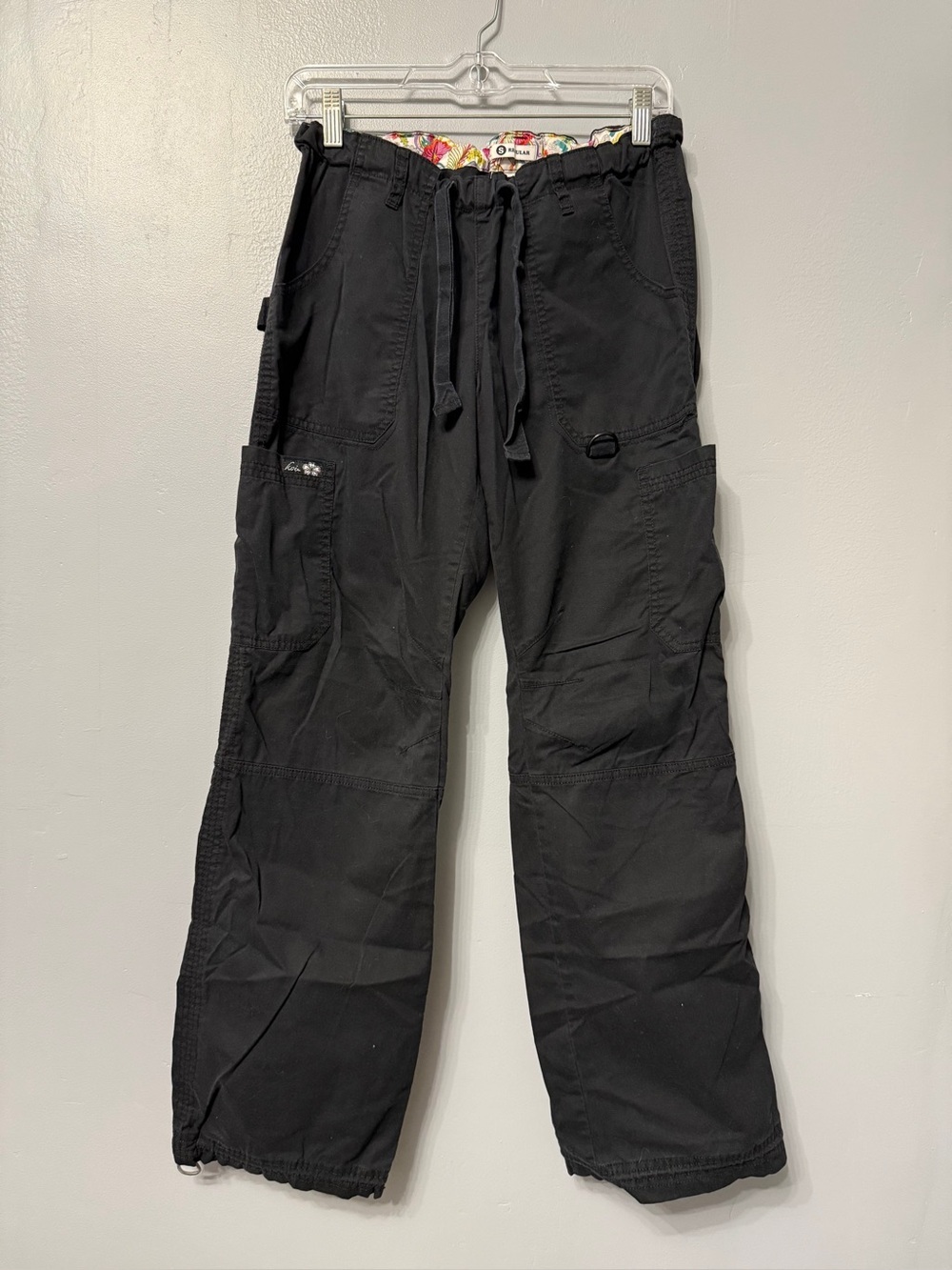 Women's Black Cargo Jogger Pants with Utility Pockets